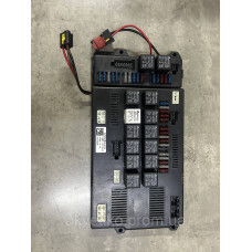 Блок запобіжників і реле HOWO Е-3 WG9719581023