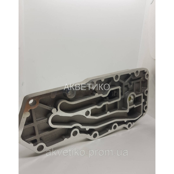 Корпус оливного фільтра на двигун Cummins B3.9 / B5.9 4BT/6BT 3918954