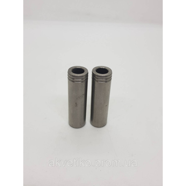 Напрямна втулка впускного клапана Deutz TD226B, WP6 12189512 / 13026871