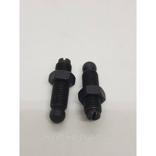 Болт коромислу регулювальний на D6114 D04-123-30a